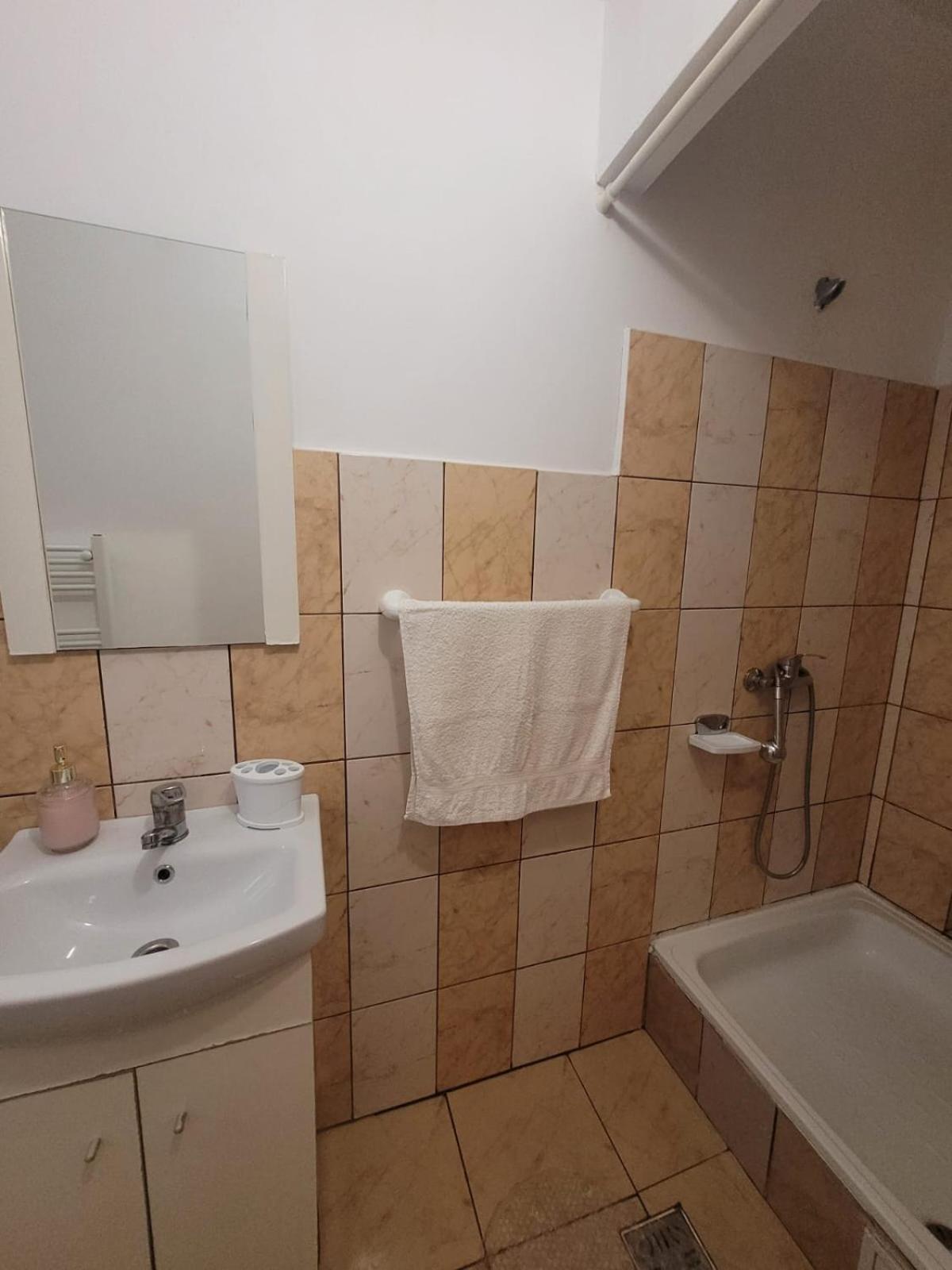 Cazare Eforie Nord, Plaja Acapulco, Garsoniere Four Studios, Bucatarie Comuna, Baie Proprie, Etaj 4, Fara Lift Luaran gambar